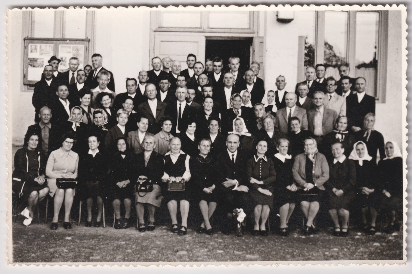 /storage/img/big_gyergyoidia_18951a-kortarstalalkozo-8-mp-amator-fenykepesz-hagyateka-kialto-kovek-egyesulete.jpg