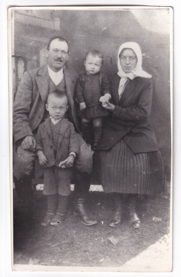 /storage/img/big_gyergyoidia_19594a-fo2026-csaladi-kep-kialto-kovek-egyesulete.jpg