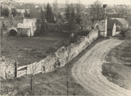 A Lázár-kastély romjai