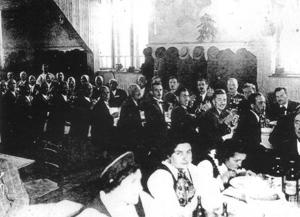 Csomafalvi bankett a magyarok bejövetele tiszteletére (1940, Mozi épülete)