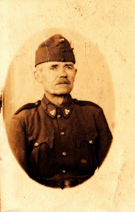 id. Kovács Albert