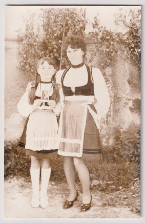 Kislány és nő - MP hagyaték