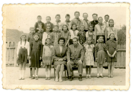 Kőhídi iskola, Ditró, 1963