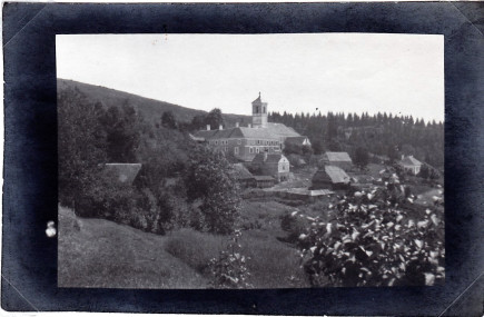 Lazarea: the franciscan monastery