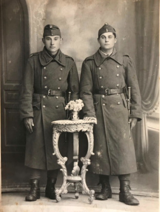 Vaslábi katonák a II. világháború körül